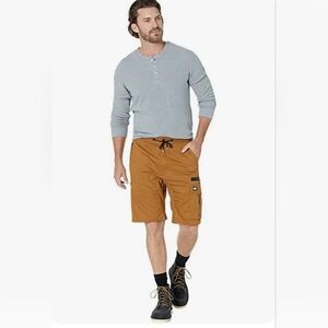Caterpillar Men's Foundation Cargo Shorts, Bronze Gold Size 32